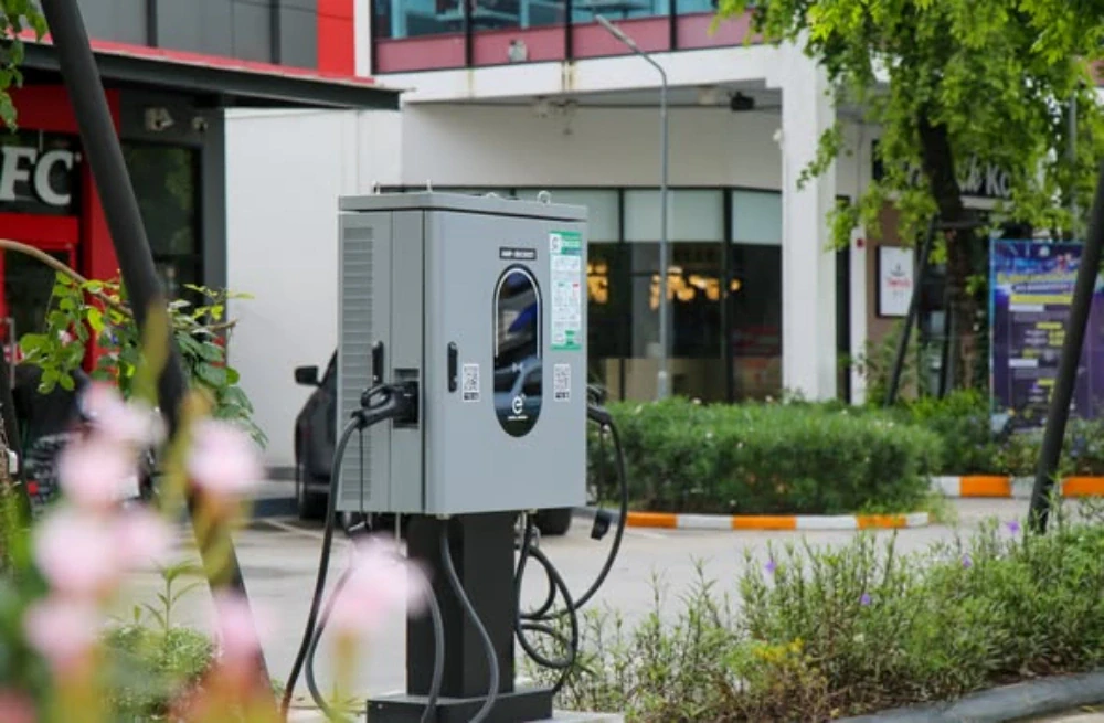 Electric Vehicle Charging Station (EV Charger)