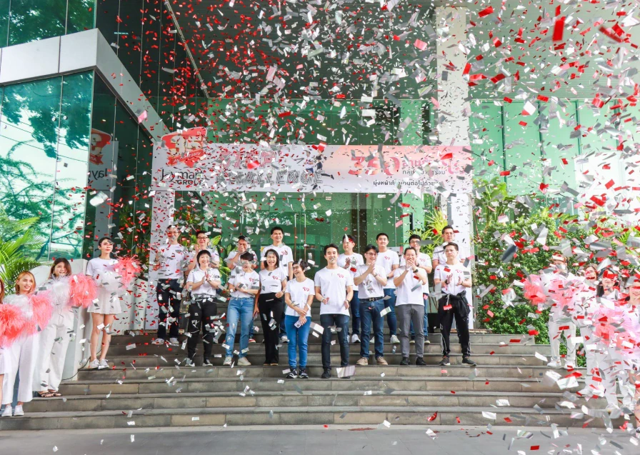 Jaymart Step Challenge: 350 Million Steps The Jaymart Group unites to keep moving forward together