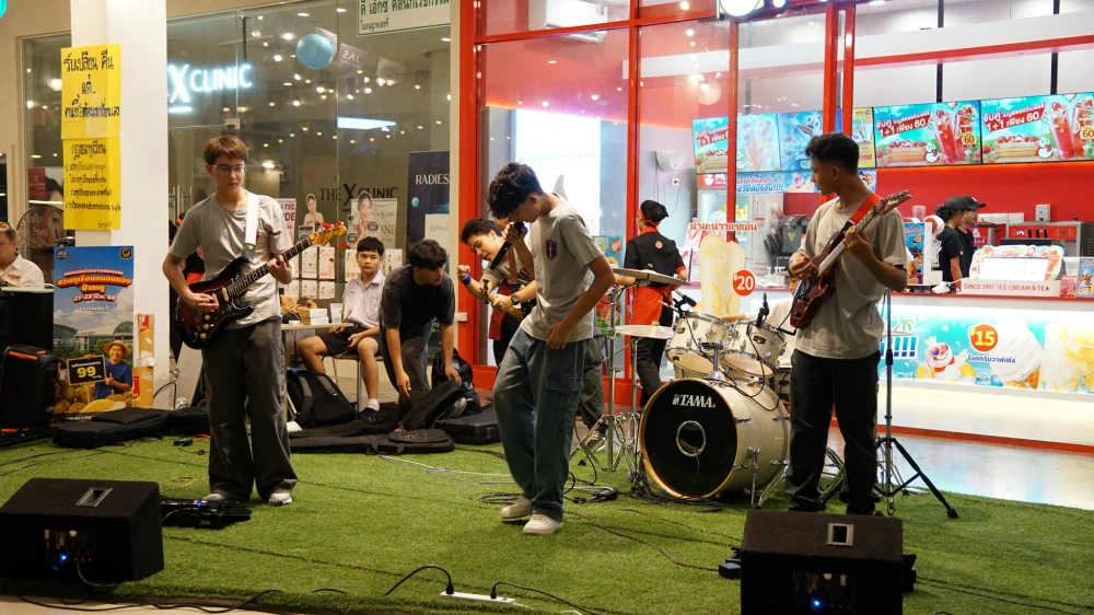 Maa Len Gun Ther Music Show